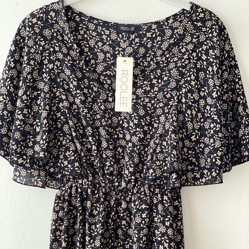 Gently loved clothing 🤍